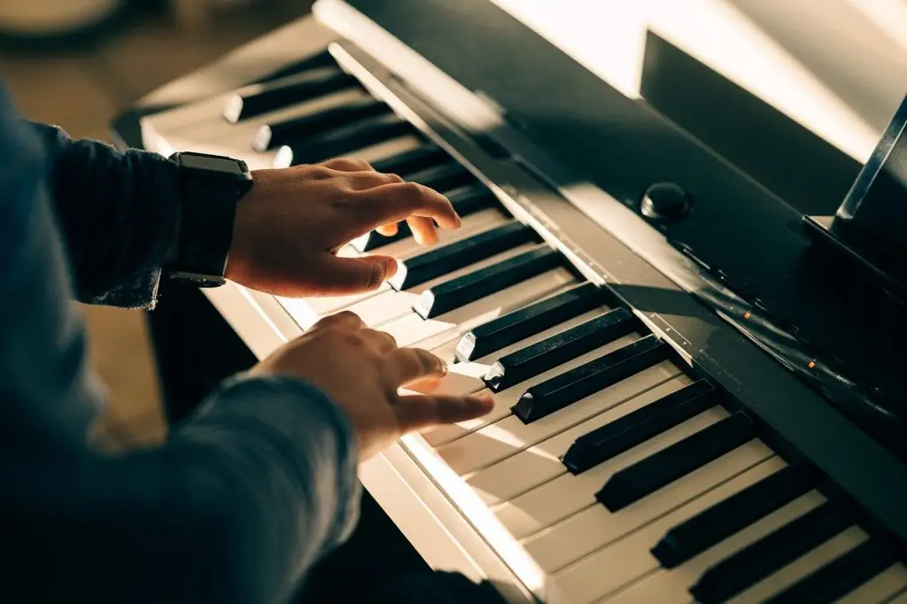 piano, cinematic, playing piano-7890735.jpg