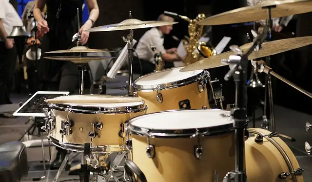 drums, drum, pool, snare drum, small drum, sticks, live music, jazz band, big band, stage, saxophone, ipad, drums, drums, drums, drums, drums, drum, drum, drum, snare drum, saxophone